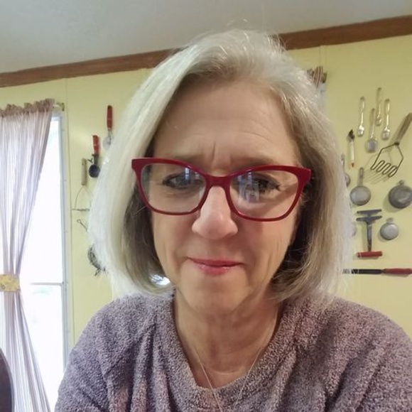 Meet your Posher, Terri - Picture 1 of 1